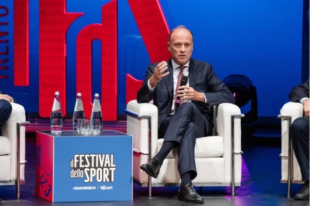 1729210076436091465.jpg 1729210076436091465.jpg